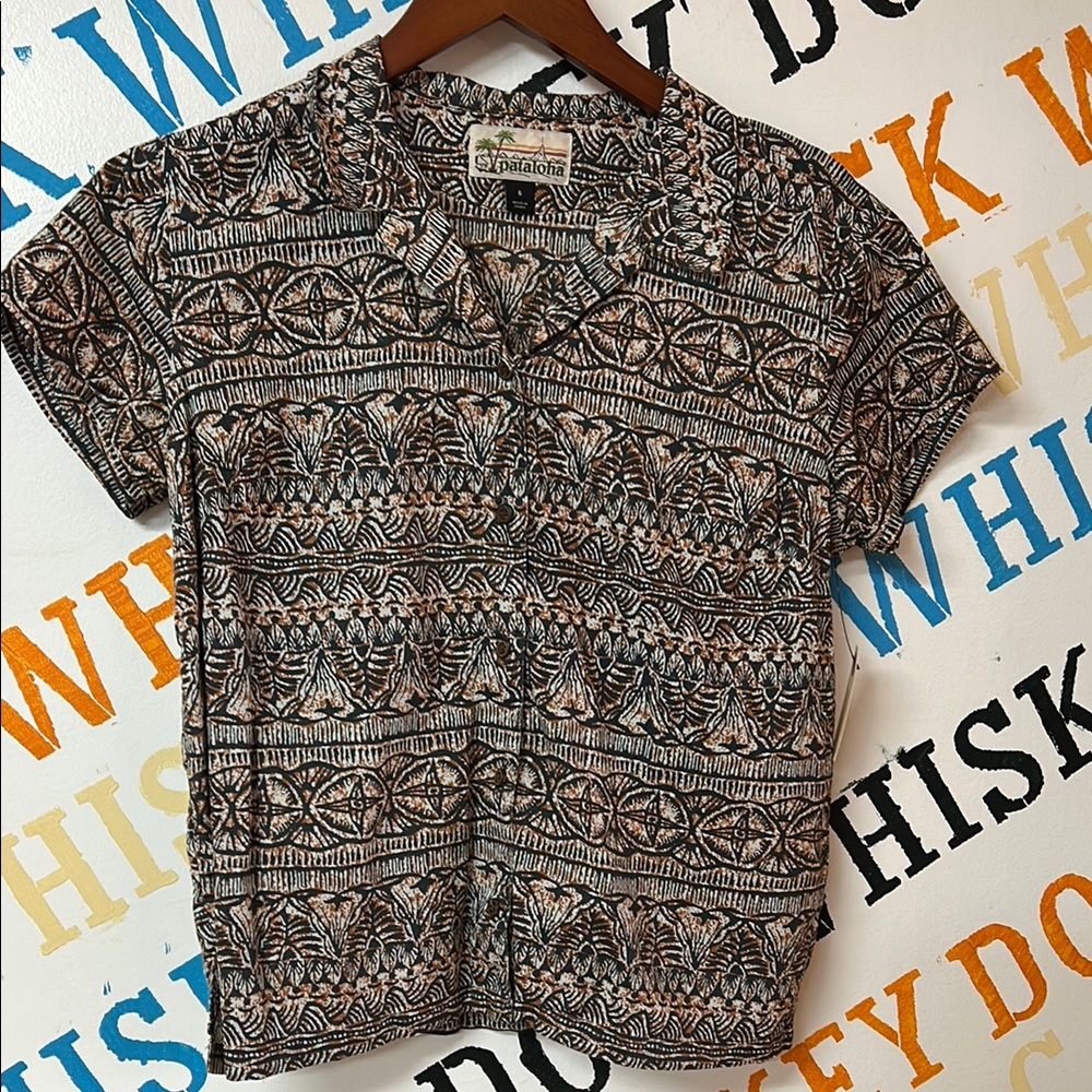 Patagonia “Pataloha” tribal button up shirt. NWOT